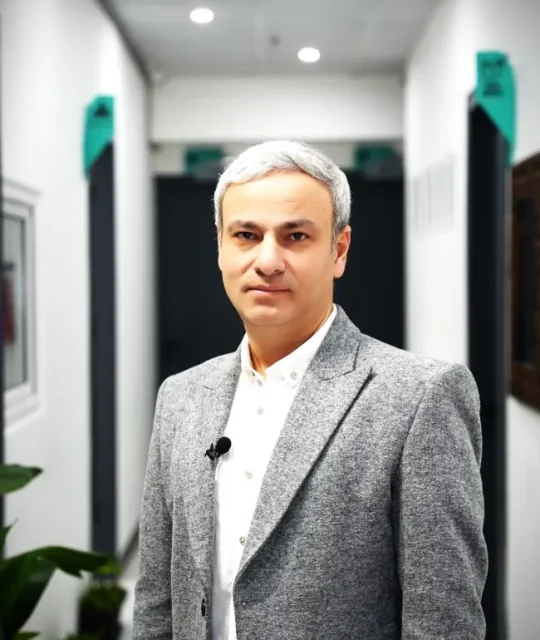 دکتر عباس حاتمی